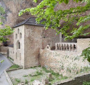 Monasterio San Juan de la Peña – Crédito TurismodeAragón (1) 5 de las mejores rutas por Aragón en coche San Juan de la Peña